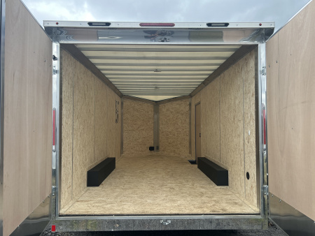 New 2026 Look Trailers 8.5X18 10K Element SE BARN DOOR Cargo / Enclosed Trailer