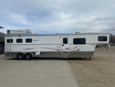 Consignment 2014 Trails West 3 Horse 15x19 Living Quarter