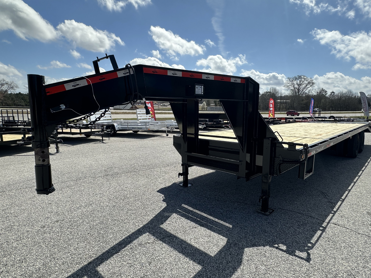 New 2026 25+5 24K GOOSENECK DECKOVER DUAL TANDEM WITH HEAVY DUTY MEGA RAMPS