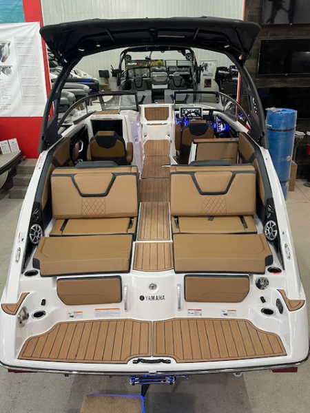 New 2026 Yamaha Boats 252 SE Bowrider