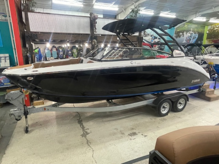 New 2026 Yamaha Boats 252 SE Bowrider