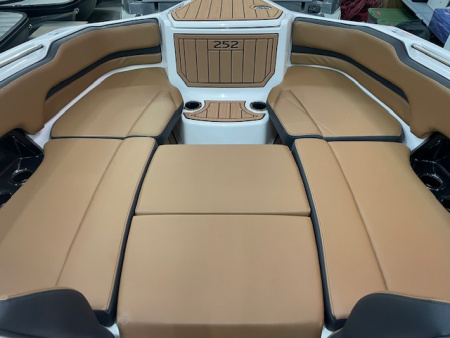 New 2026 Yamaha Boats 252 SE Bowrider