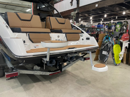 New 2026 Yamaha Boats 252 SE Bowrider