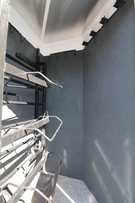 Used 2020 Trails West Classic 5x5 Comfort pkg. "Either Load" 3 Horse Trailer - Drop Down Windows Both Sides - Full Height Divider