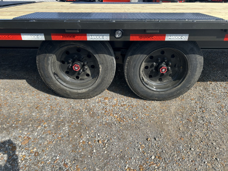 New 2026 MAXXD 102"X24' 17.5K Flatbed Trailer