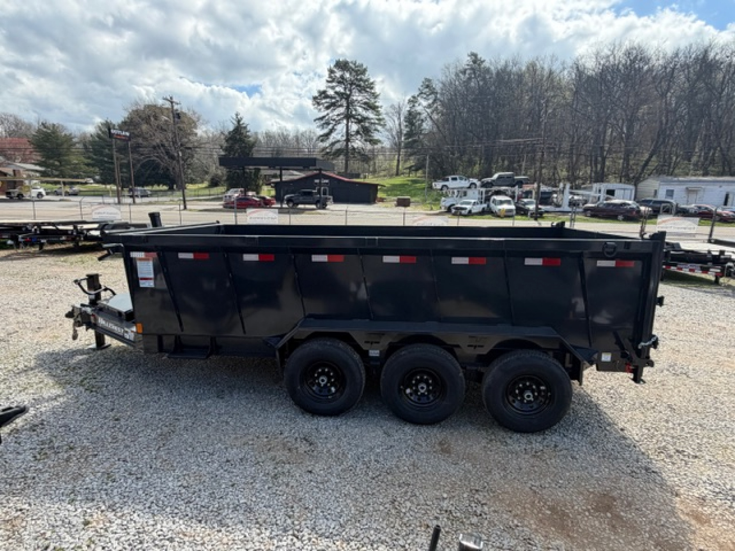 New Hillcrest Dump 7x16 21,000 GVWR 40" BP W/ HD Tube Ramps