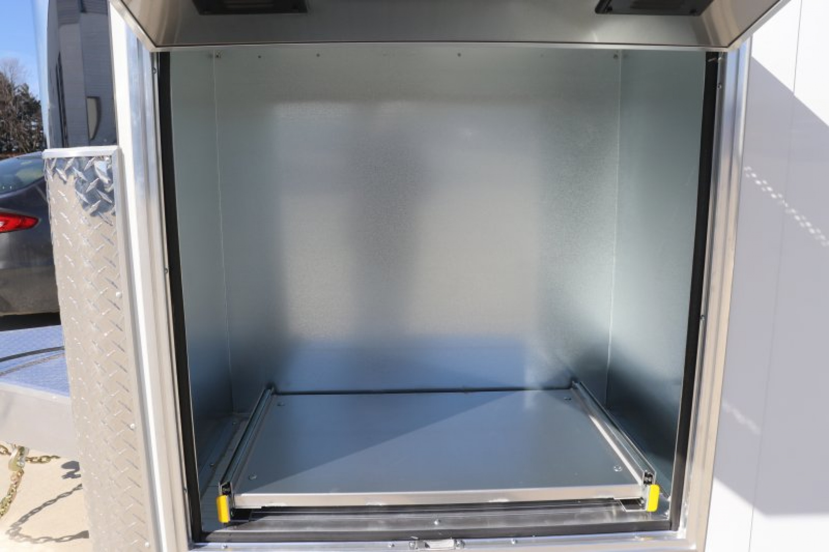 New In-Tech Lite 8.5x32 Stacker Race Trailer-21K - White W/ L Base Cabinet, Winch & WW Cabinet