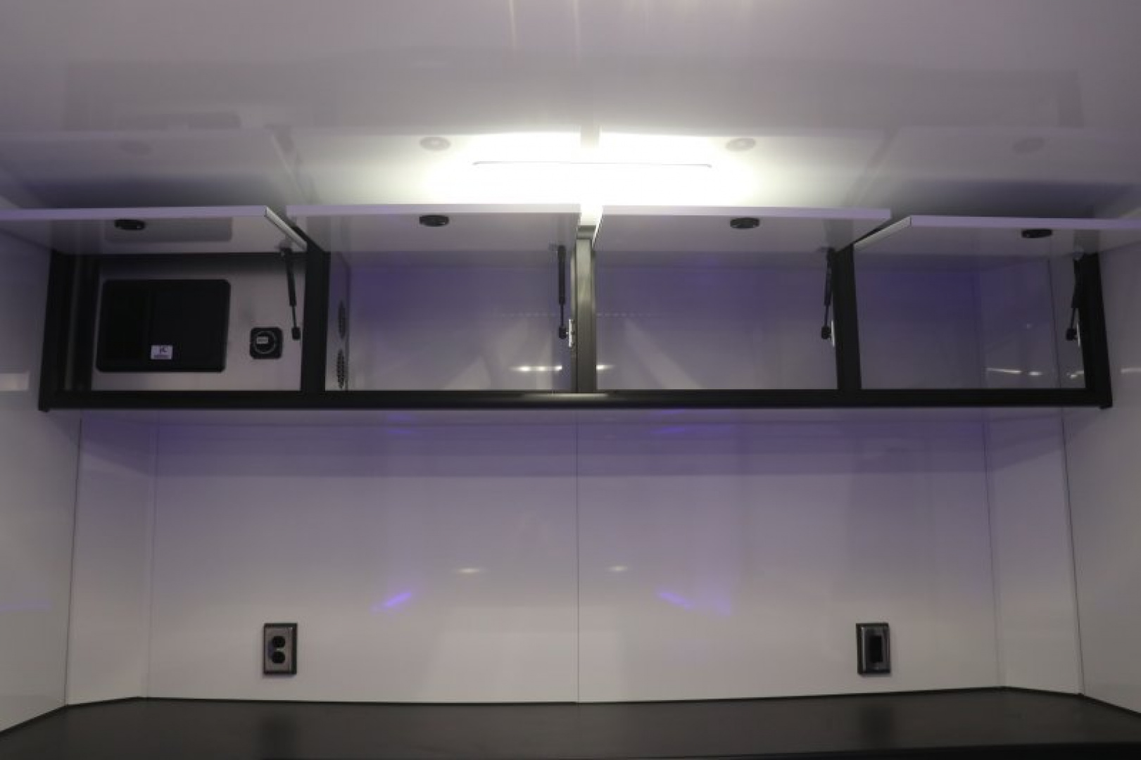 New In-Tech Lite 8.5x32 Stacker Race Trailer-21K - White W/ L Base Cabinet, Winch & WW Cabinet