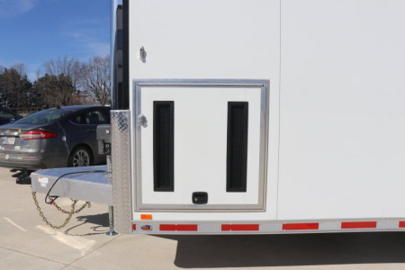 New In-Tech Lite 8.5x32 Stacker Race Trailer-21K - White W/ L Base Cabinet, Winch & WW Cabinet