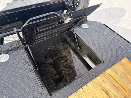 ETZ 102''X24' TILTDECK TRAILER w/TORSION AXLES 17000 GVWR - Image 10