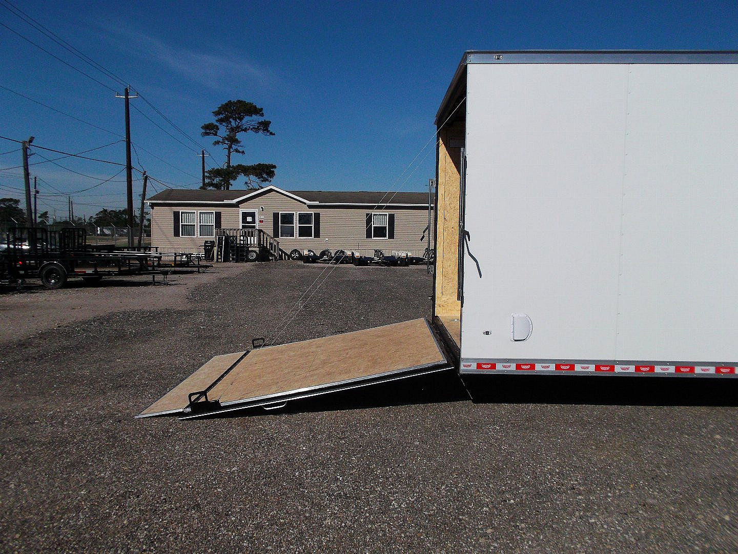 New 2026 Covered Wagon Trailers 8.5x32 Cargo / Enclosed Trailer / Race Trailer / XXL Package / 7K Torsion Axles / 7'6" Interior / .080 White Poly Core Skin / Heavy Duty Extra Wide Ramp