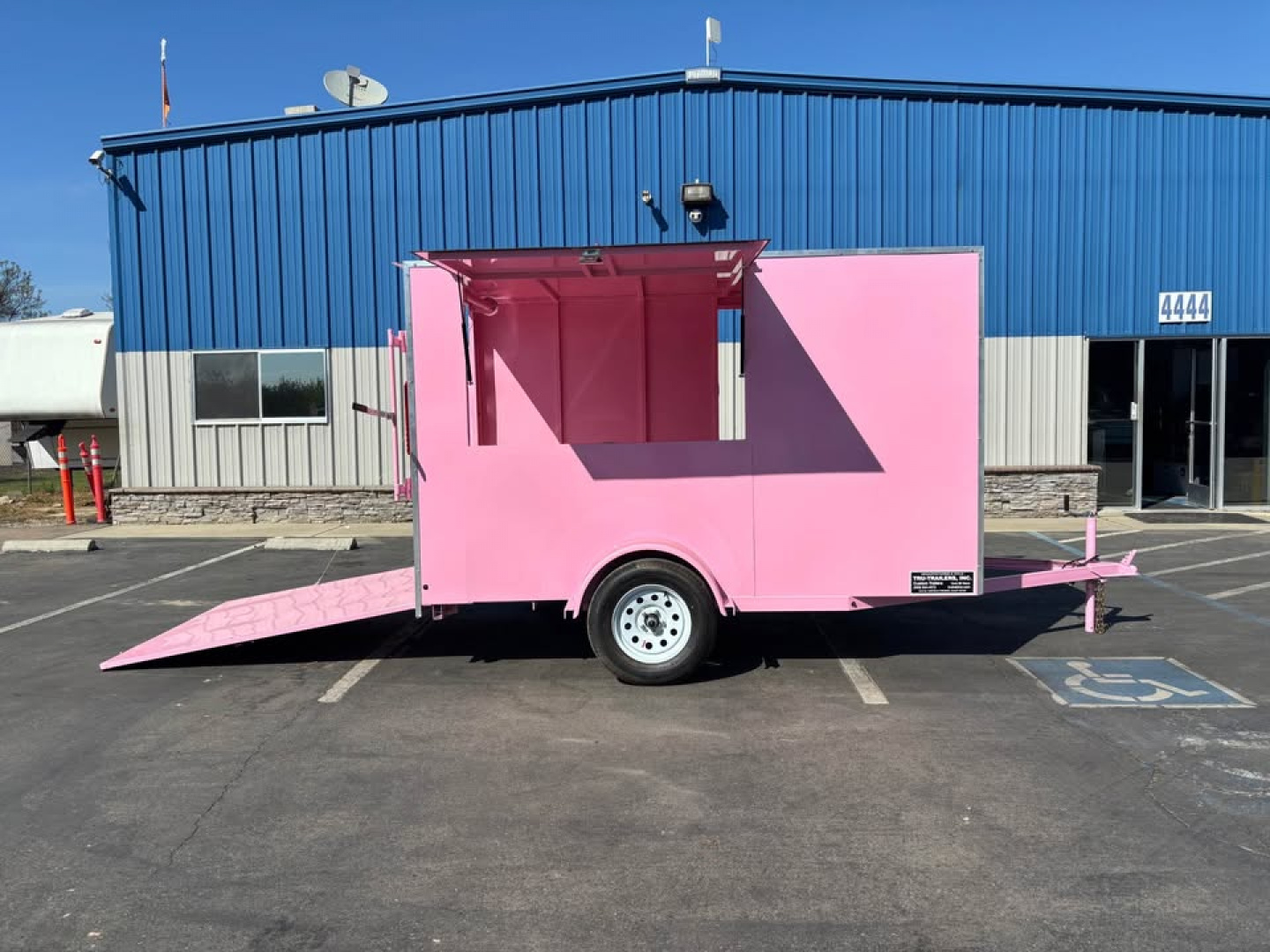 New 2026 TRU 6'x10'x6' Concession Trailer