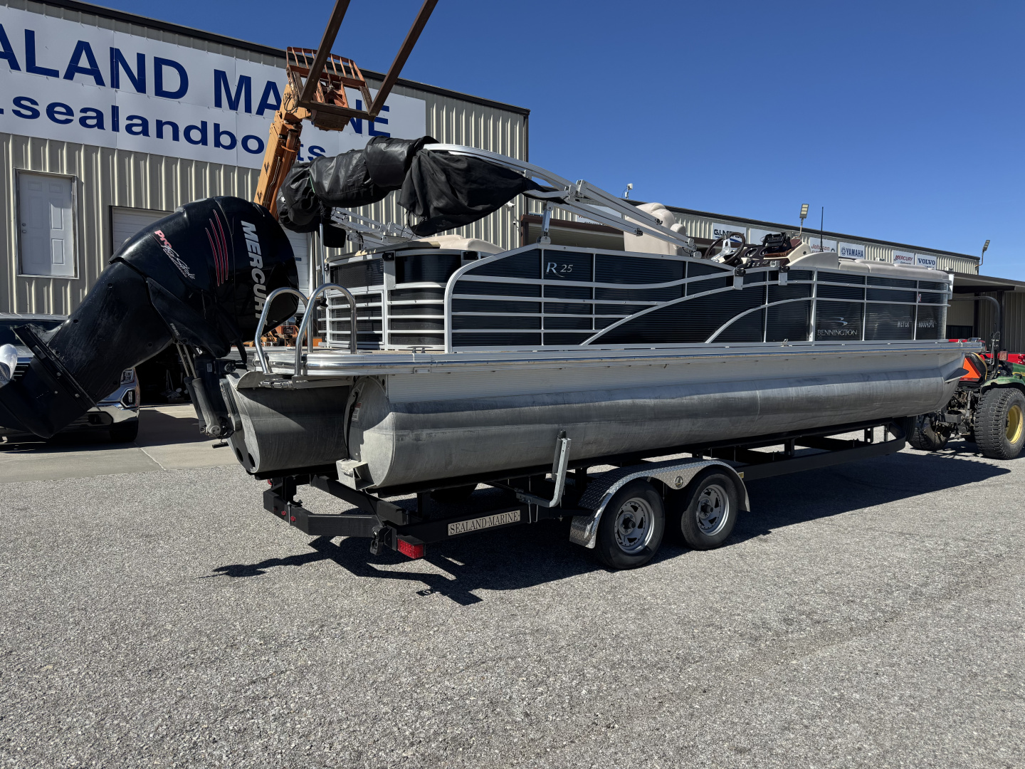 Used 2013 Bennington 2550 RC Pontoon Boat