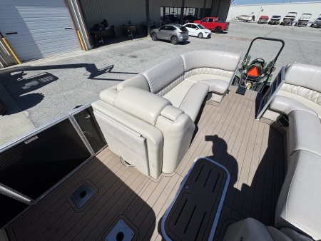 Used 2013 Bennington 2550 RC Pontoon Boat