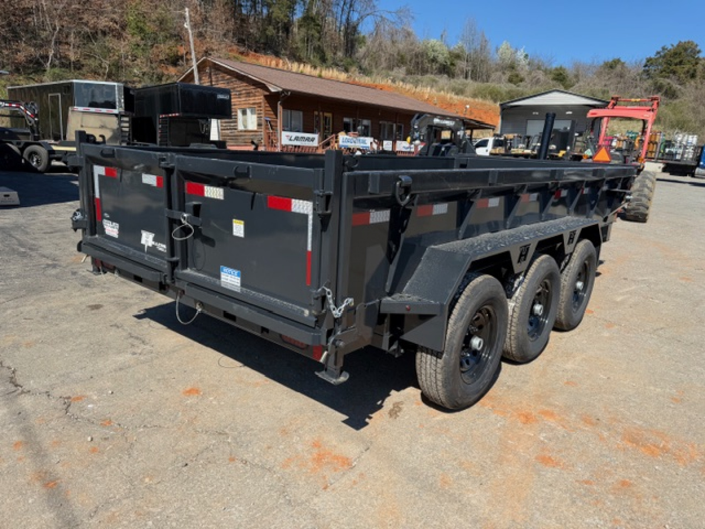 New Hillcrest Dump 7x16 21,000 GVWR 2' BP W/ HD Tube Ramps