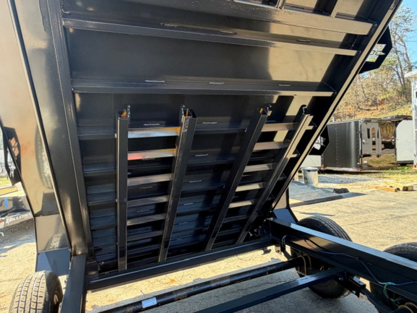New Hillcrest Dump 7x16 21,000 GVWR 2' BP W/ HD Tube Ramps