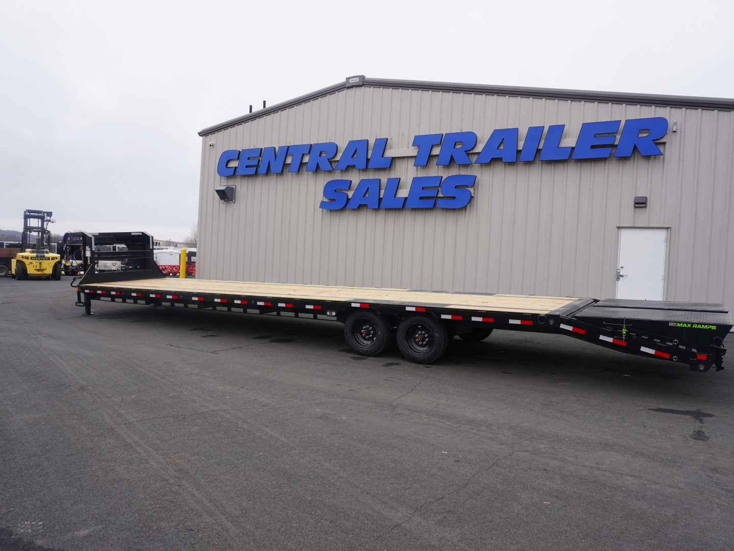 New 2026 Load Trail 102"x40' Low-Pro Gooseneck