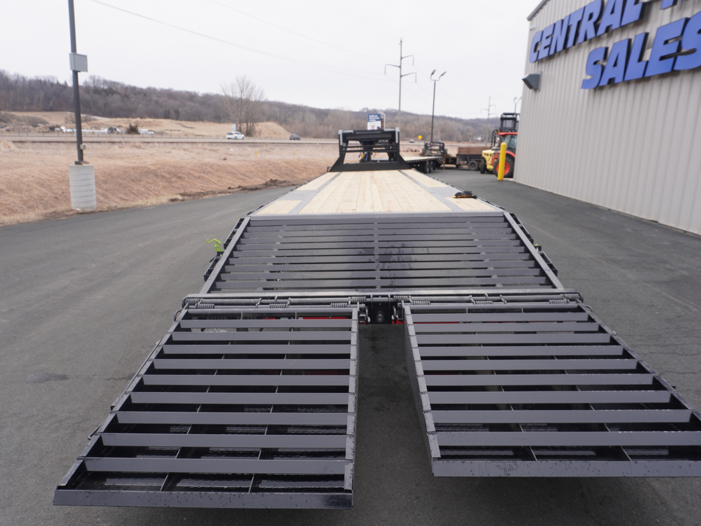 New 2026 Load Trail 102"x40' Low-Pro Gooseneck