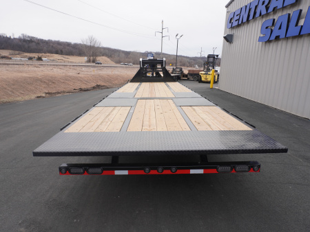 New 2026 Load Trail 102"x32' Low-Pro Gooseneck