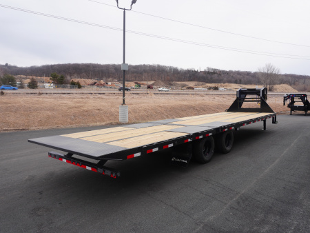 New 2026 Load Trail 102"x32' Low-Pro Gooseneck