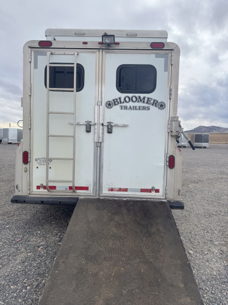 Used 2005 Bloomer 4H BP Horse Trailer