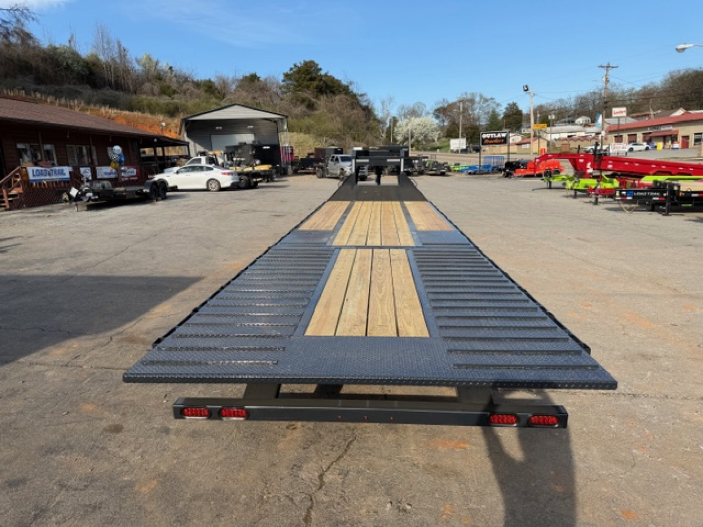 New HillCrest Gooseneck 20+12 Auto Latching Hydraulic Dovetail- 25.9K