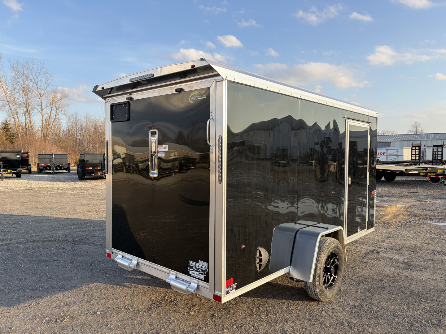 New !!!Scratch and Dent Special!!!2026 NEO TRAILERS NAV126SR (6' X 12') 2.9K V-Nose Cargo / Enclosed Trailer