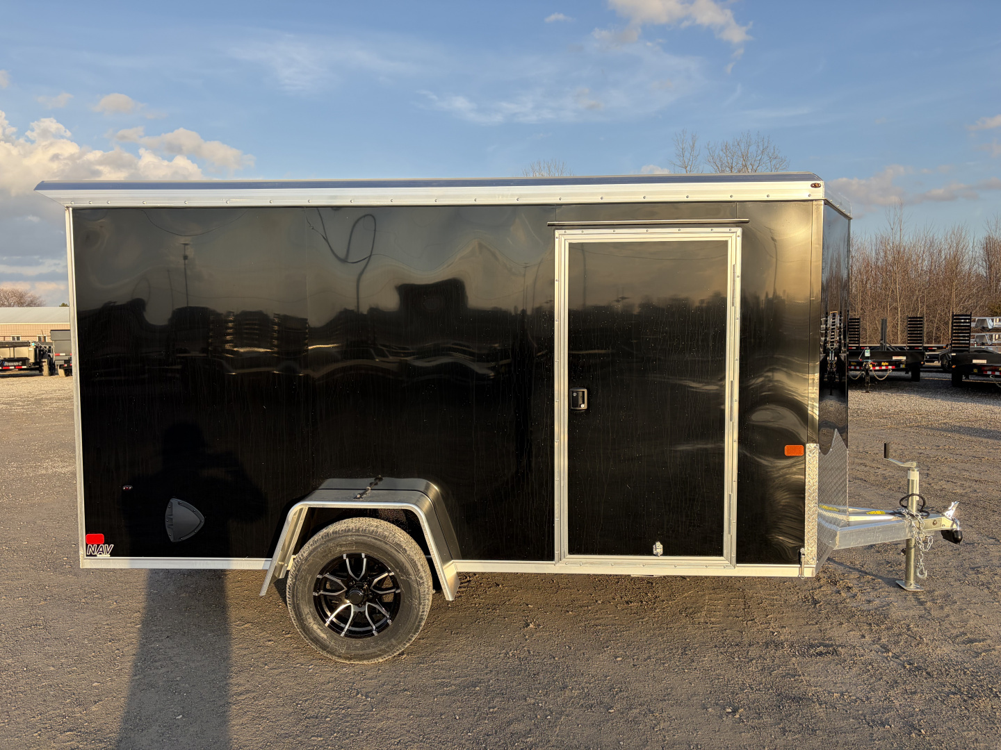 New !!!Scratch and Dent Special!!!2026 NEO TRAILERS NAV126SR (6' X 12') 2.9K V-Nose Cargo / Enclosed Trailer
