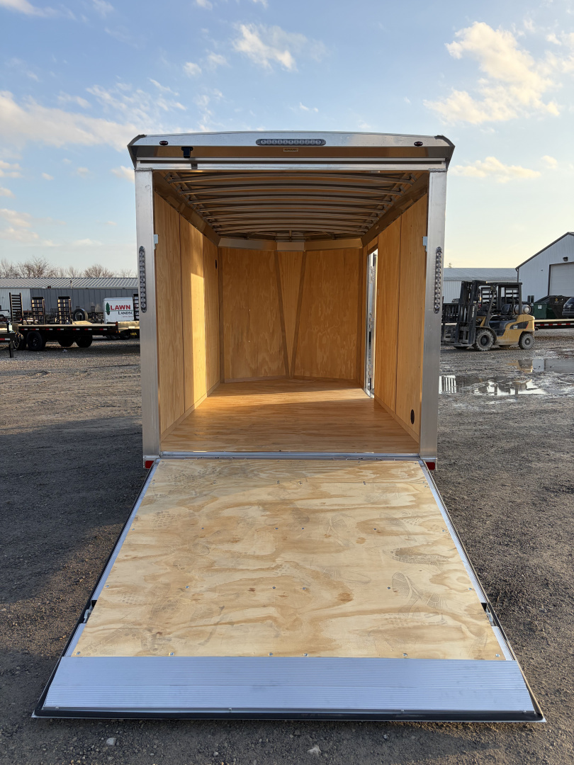 New !!!Scratch and Dent Special!!!2026 NEO TRAILERS NAV126SR (6' X 12') 2.9K V-Nose Cargo / Enclosed Trailer