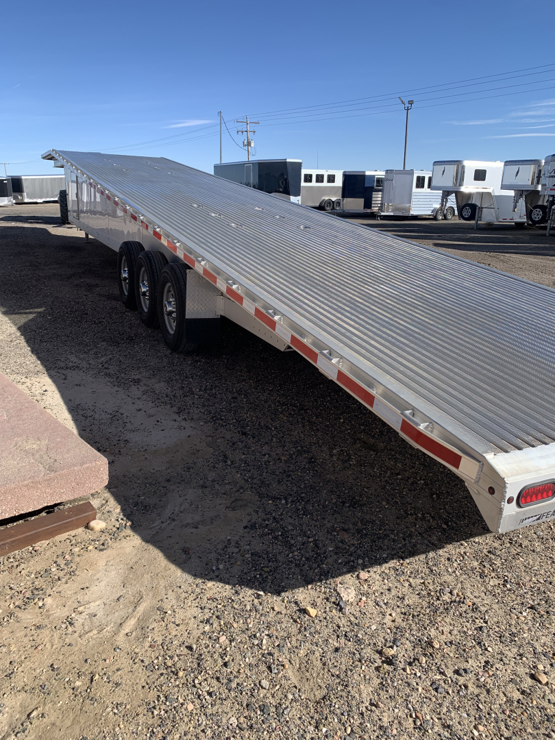 Used 2020 Featherlite Trailers 3150-8653 Car Hauler