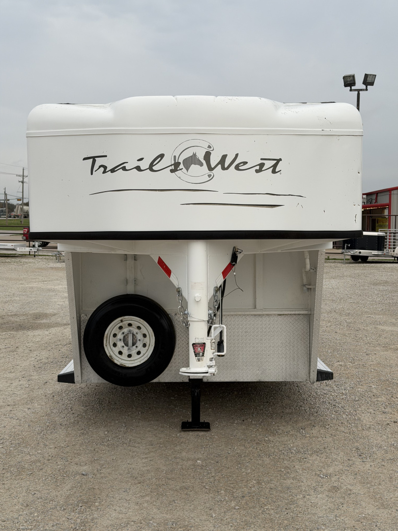 Used 2008 Trails West 3 Horse Gooseneck With Mid Tack Horse Trailer