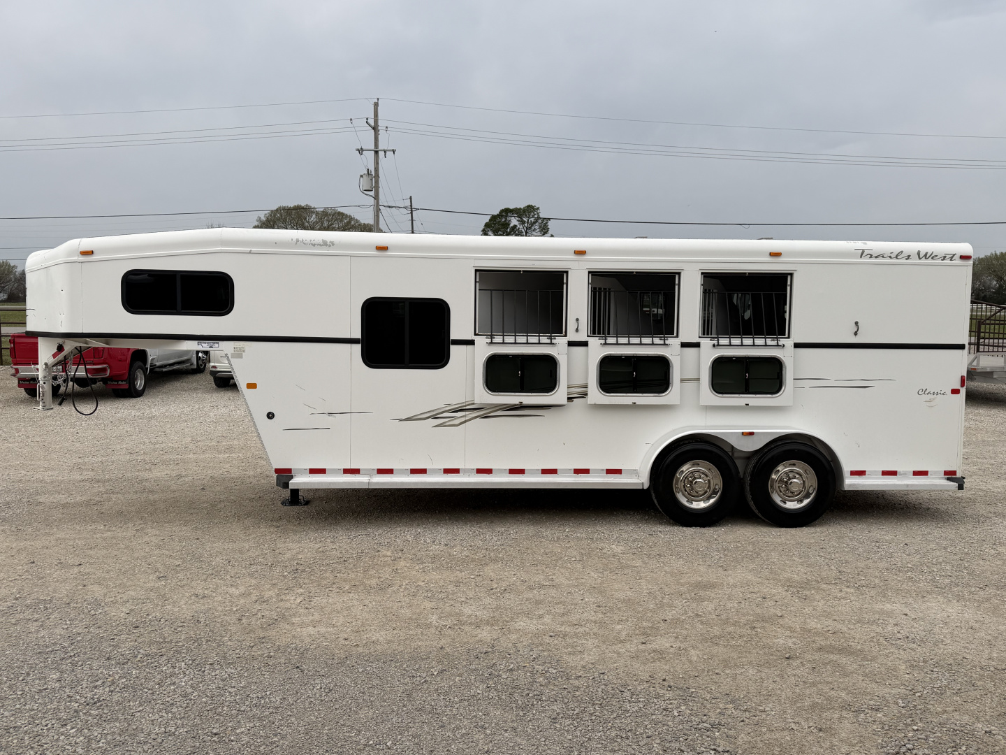 Used 2008 Trails West 3 Horse Gooseneck With Mid Tack Horse Trailer
