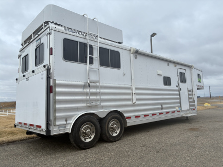 Used 2015 Featherlite Trailers 2H LQ Horse Trailer