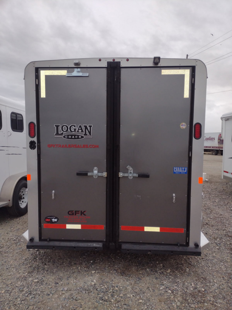 Used 2022 Logan Coach Bullseye 3 Horse Trailer
