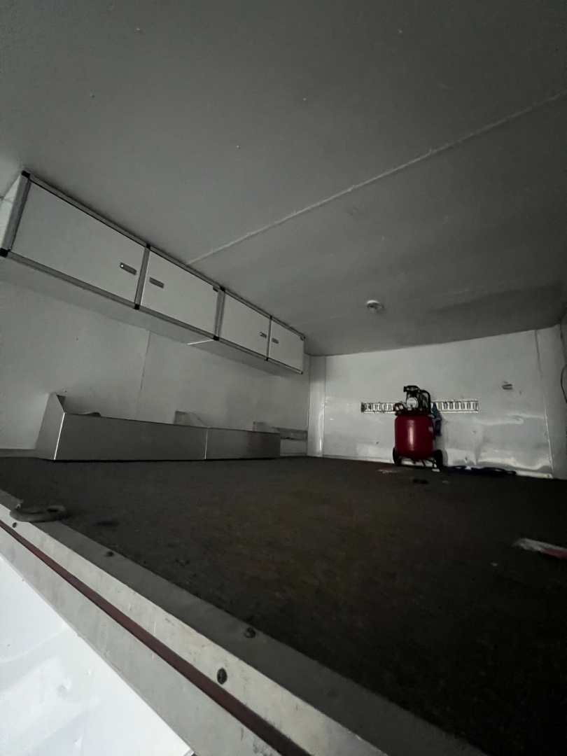 Used 2014 Team Spirit 30' Stacker Trailer