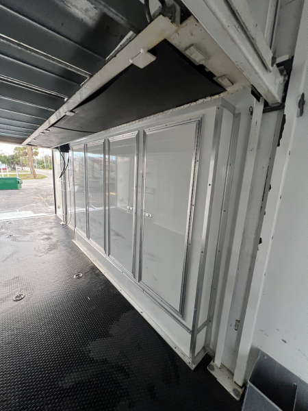 Used 2014 Team Spirit 30' Stacker Trailer
