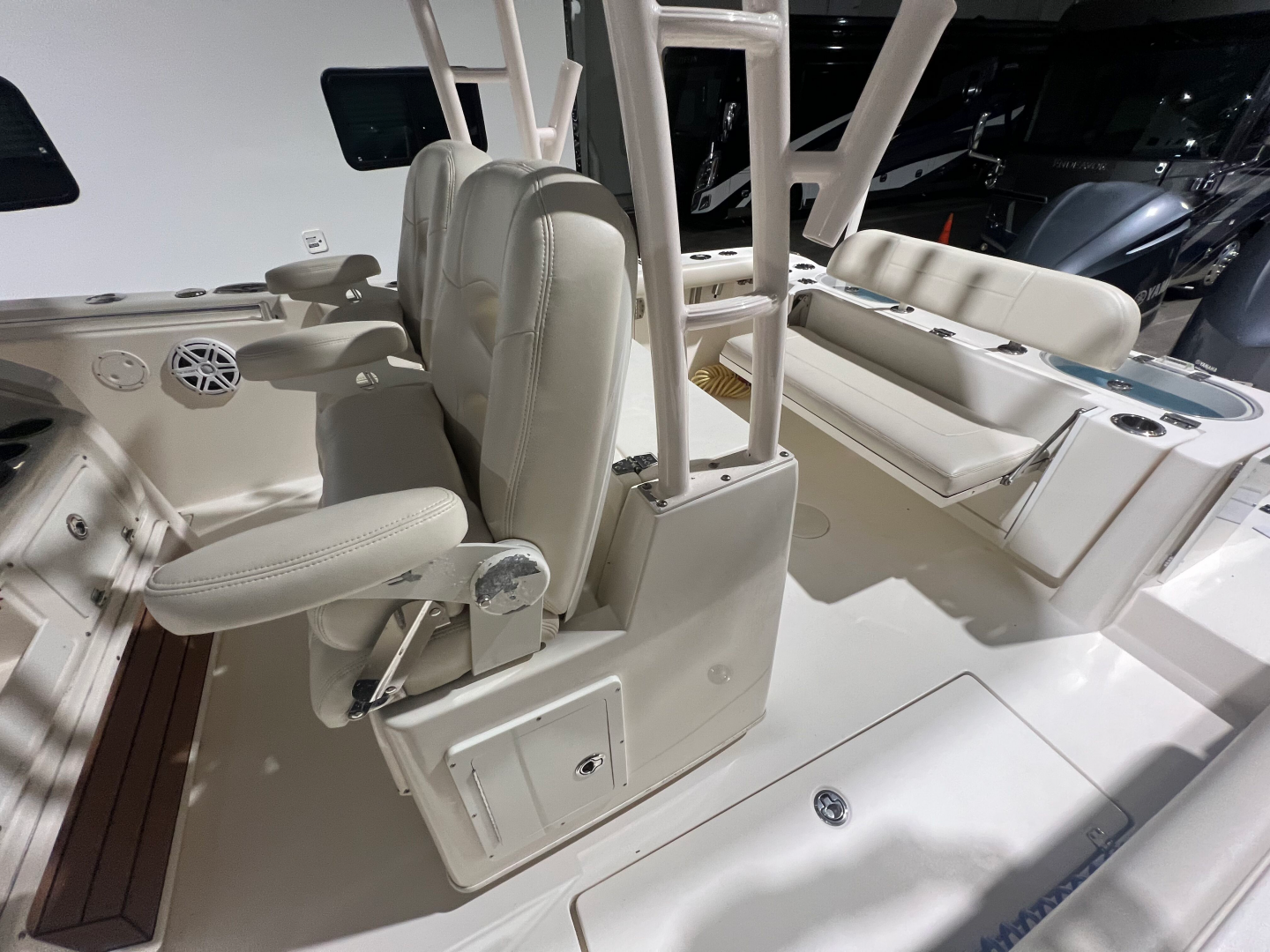 Used 🔥 2018 COBIA 301 CENTER CONSOLE – LOADED! 🔥