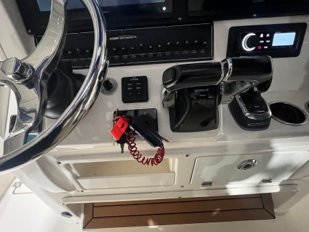 Used 🔥 2018 COBIA 301 CENTER CONSOLE – LOADED! 🔥