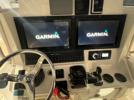 Used 🔥 2018 COBIA 301 CENTER CONSOLE – LOADED! 🔥
