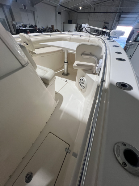 Used 🔥 2018 COBIA 301 CENTER CONSOLE – LOADED! 🔥