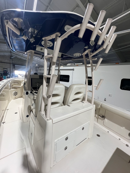 Used 🔥 2018 COBIA 301 CENTER CONSOLE – LOADED! 🔥