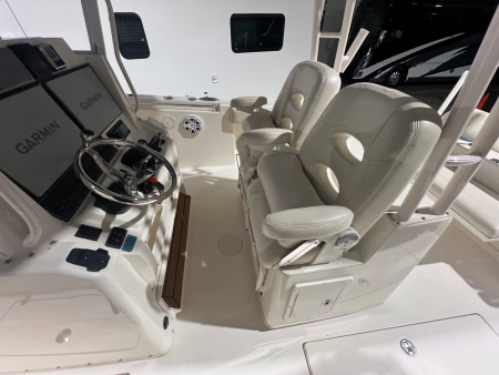 Used 🔥 2018 COBIA 301 CENTER CONSOLE – LOADED! 🔥
