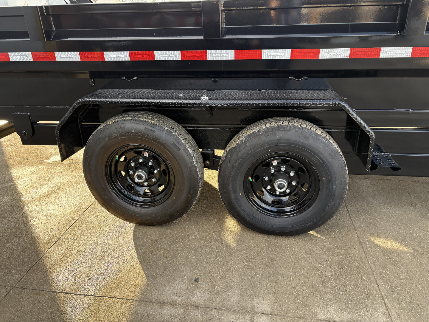 New 2026 Sure-Trac 82 IN x 16 HD Low Profile Dump Trailer 14K Telescopic Dump Trailer