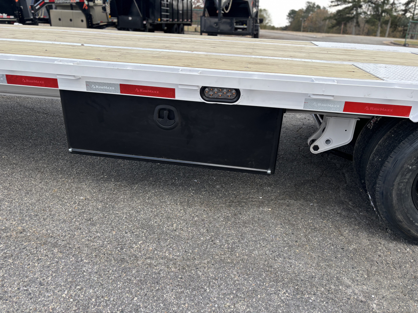 New 2026 RawMaxx HTX 102X32 GOOSENECK HYDRAULIC DISC BRAKE 11' HYDRAULIC DOVE/JACKS 24K GVWR