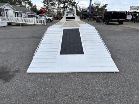 New 2026 RawMaxx HTX 102X32 GOOSENECK HYDRAULIC DISC BRAKE 11' HYDRAULIC DOVE/JACKS 24K GVWR