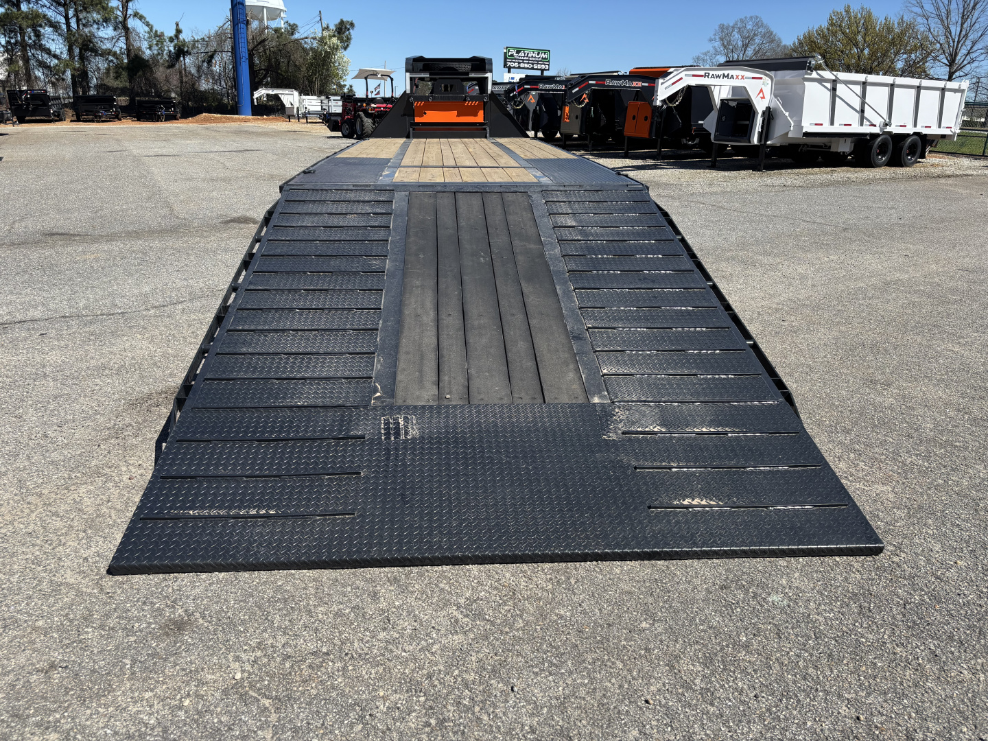 New 2026 RawMaxx HTX 102X32 GOOSENECK HYDRAULIC DISC BRAKE 11' HYDRAULIC DOVE/JACKS 24K GVWR