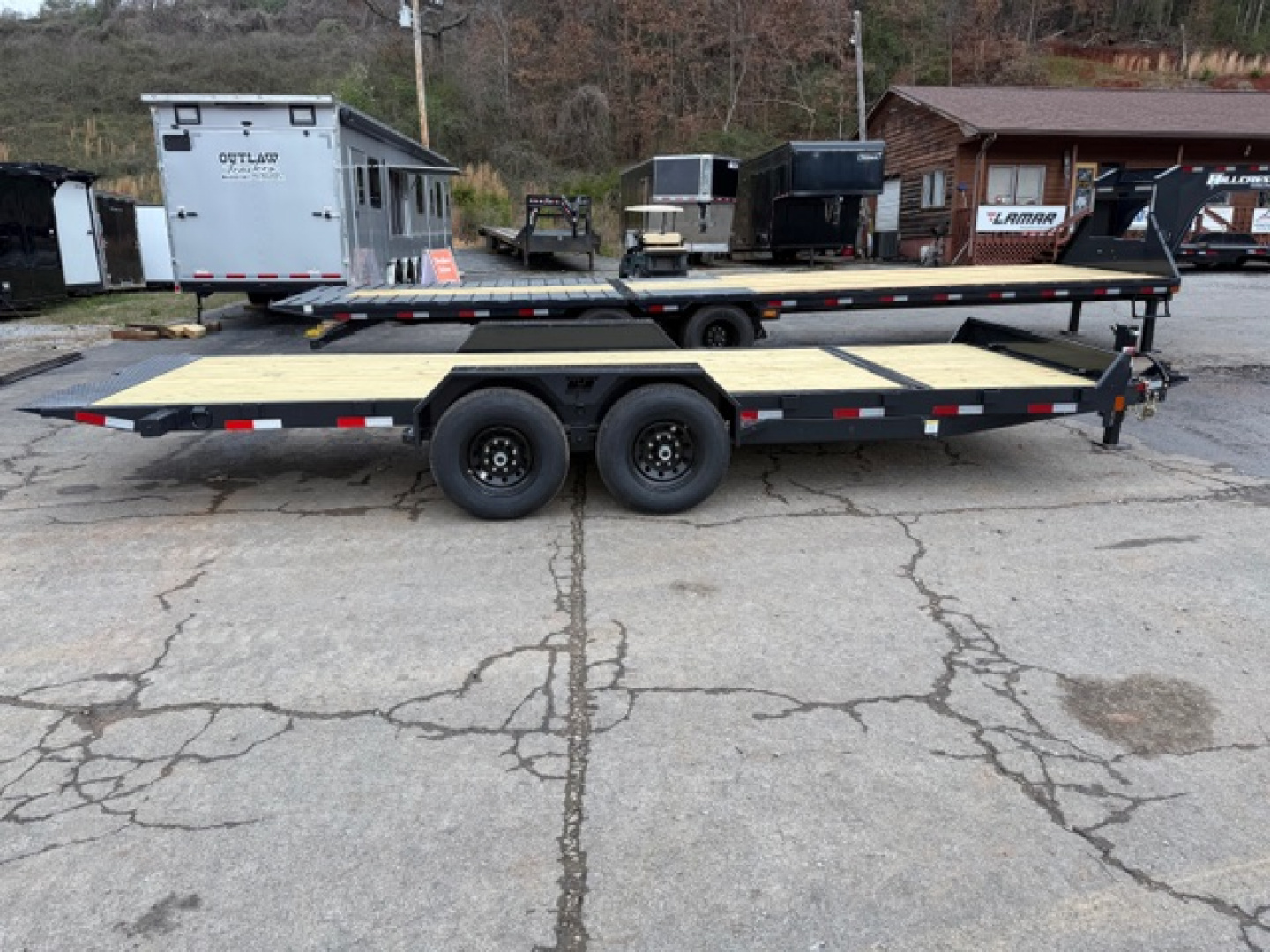 New Hillcrest Equipment 16+4 14k Tilt
