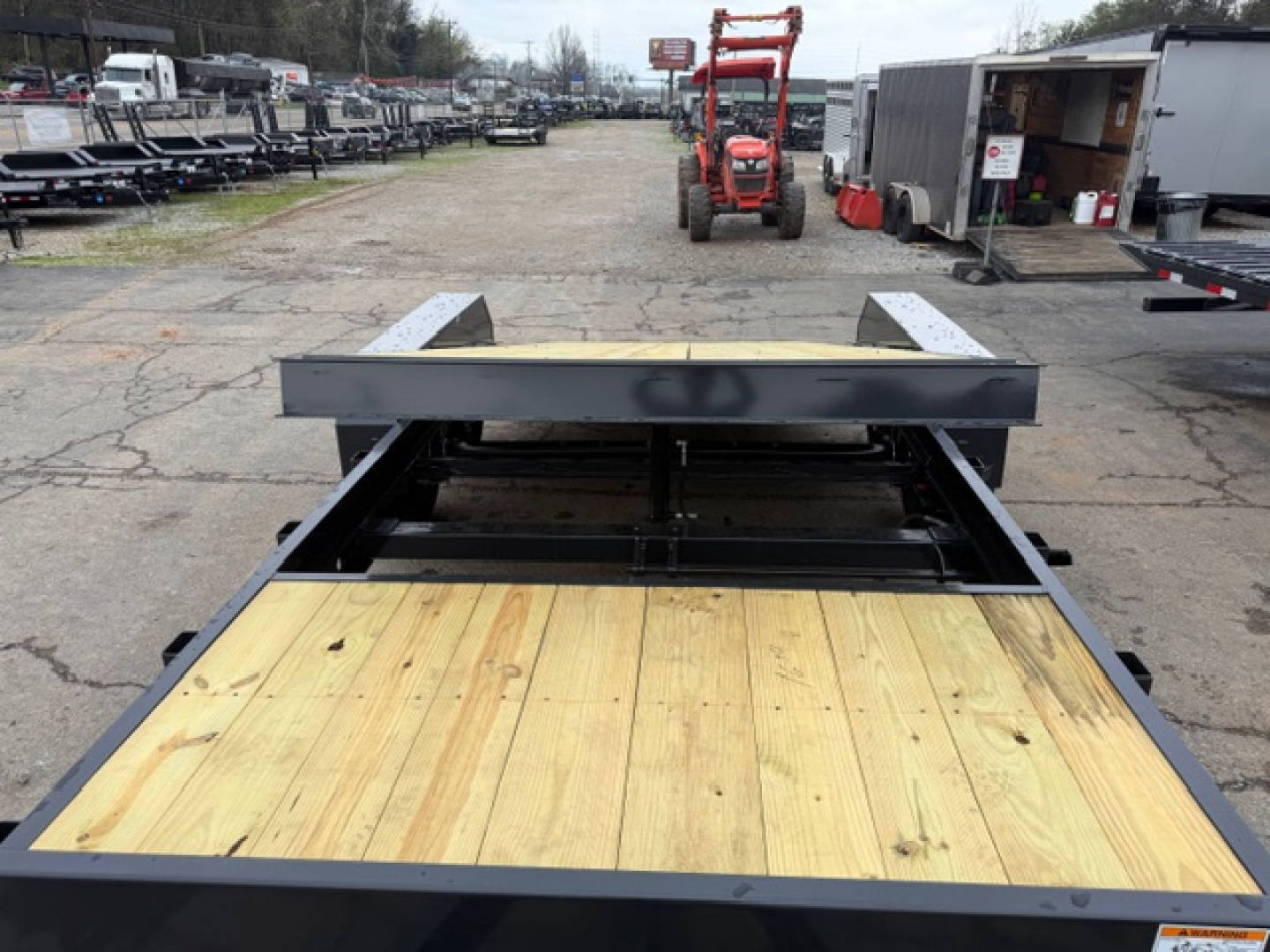 New Hillcrest Equipment 16+4 14k Tilt