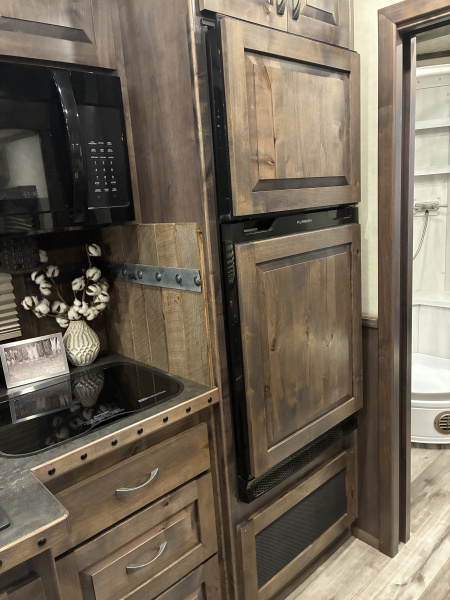 New 2026 Cimarron 3H 12'6" Trail Boss Conversions LQ Horse Trailer