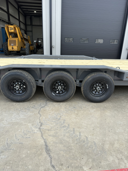 New 2026 Delco Trailers C940 Deckover Trailer